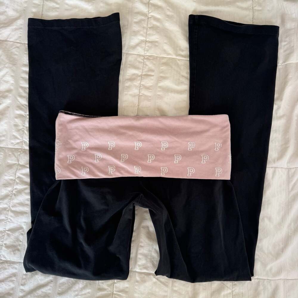 Victoria's Secret PINK Yoga Foldover Flare Leggings in Black and Pink